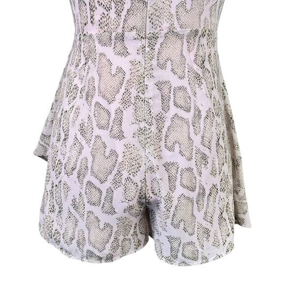 Le Lis Snakeskin Reptile Print Sleeveless Strappy Ruffle Dressy Mini Romper - Picture 6 of 10